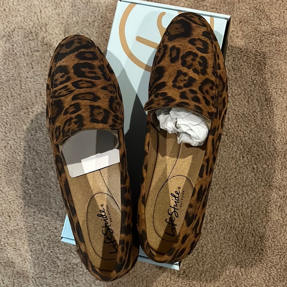 Life Stride Margot Suede Leopard Loafers